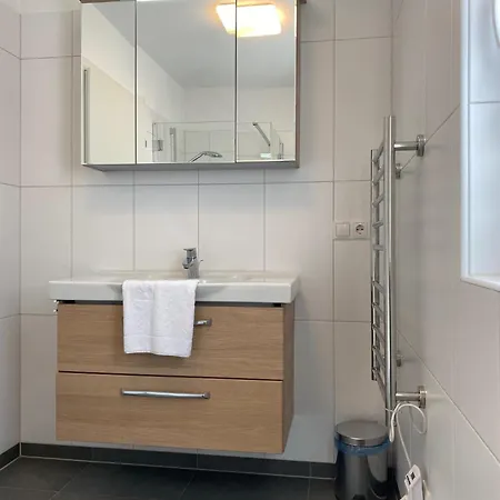 Foehren Nest Zell Am 公寓